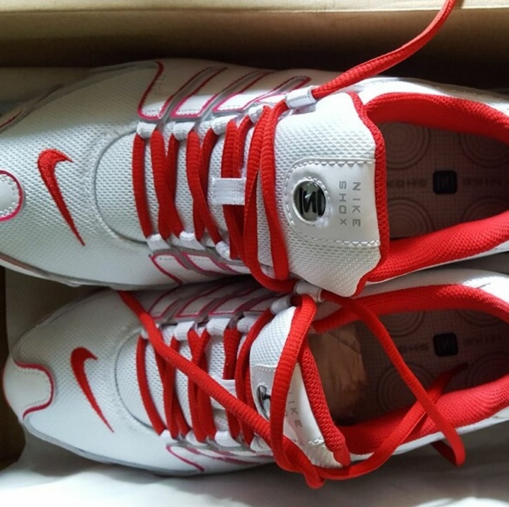 Women's Nike Shox